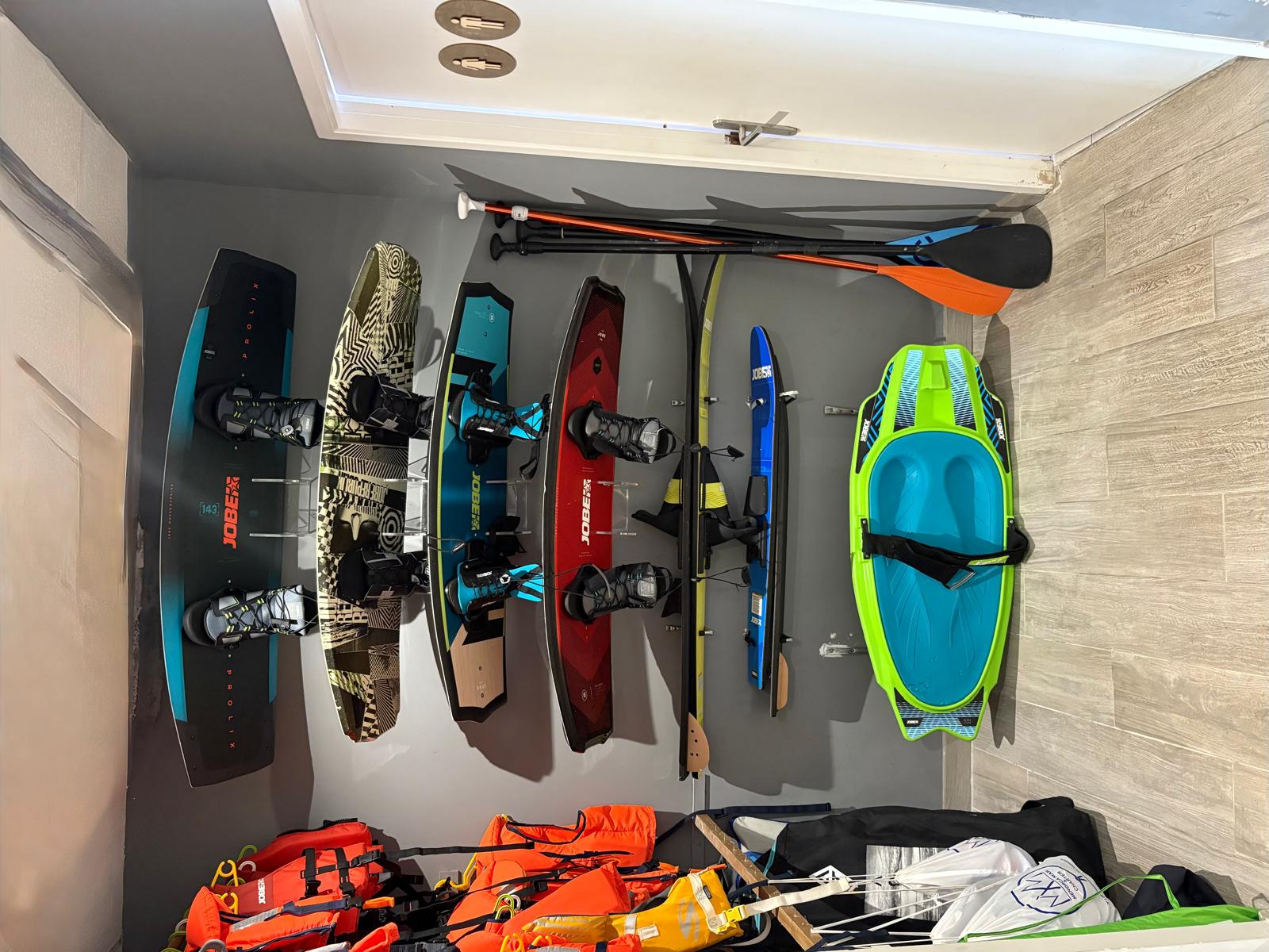 juguetes acuaticos barcos en menorca